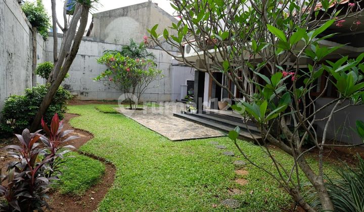 Rumah Modern dan Asri Dekat MRT Lebak Bulus 2