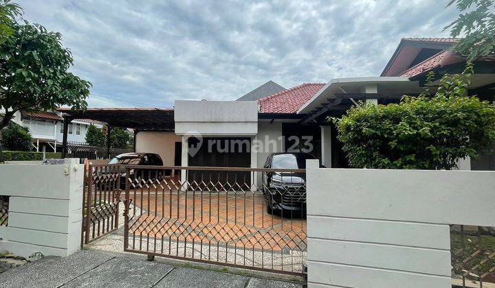 Rumah Hook Lokasi Strategis dengan Hunian Nyaman @Bintaro 1