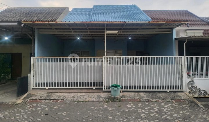 Pondok Mutiara House, Sidoarjo, Right in Front of Sidoarjo Toll Road 1