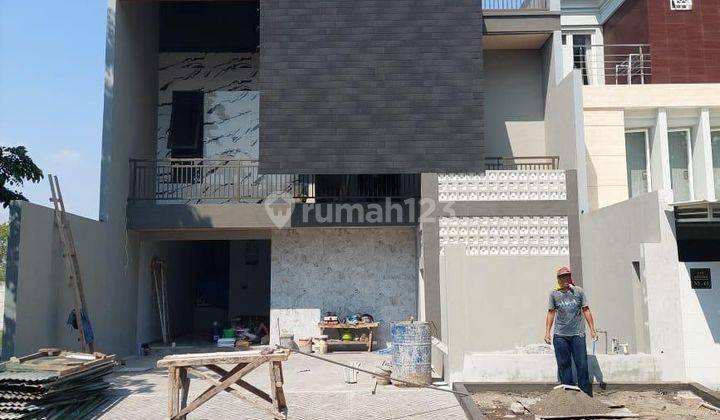 Rumah Baru 3 Lantai San Antonio Pakuwon City, Private Pool, Ts 1