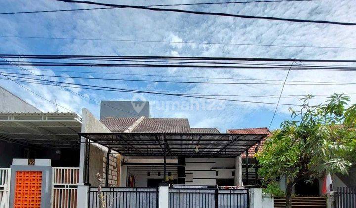 Rumah Medayu Rungkut, Surabaya Selatan, Row 2,5 Mobil 1