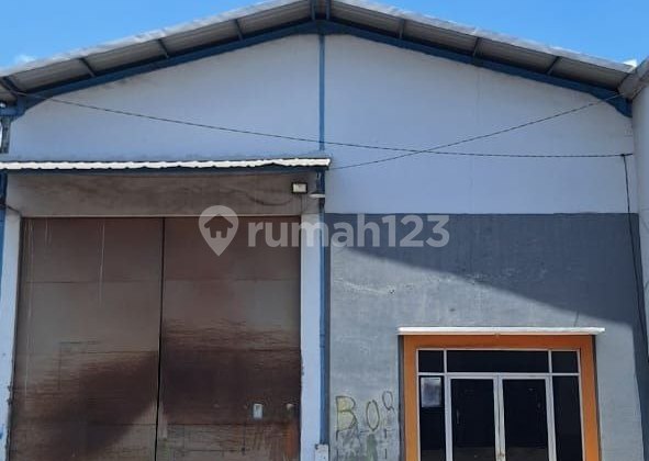 Kepatihan Menganti Warehouse, Gresik Strategic