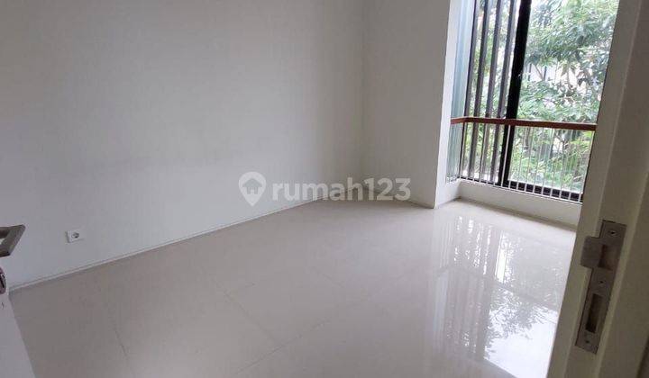 Rumah 2 Lantai North West Lake, Citraland Utara Terawat Siap Huni 1