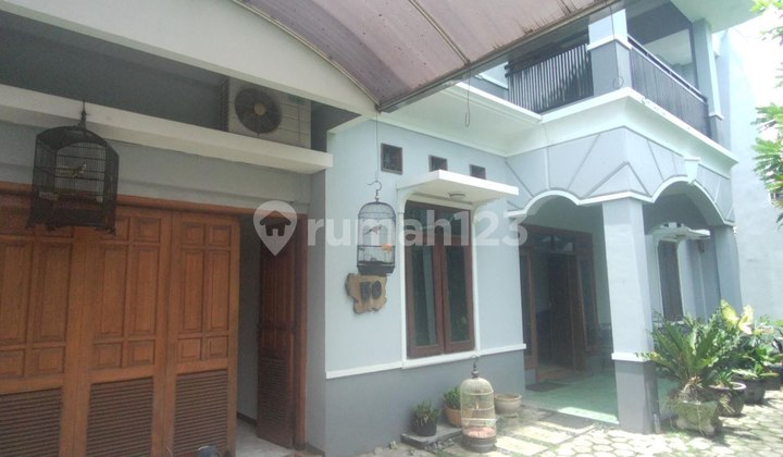 Rumah Manyar Tirtoyoso, Row Jalan Kembar Cocok untuk Kantor, Klinik, Rumah Tinggal