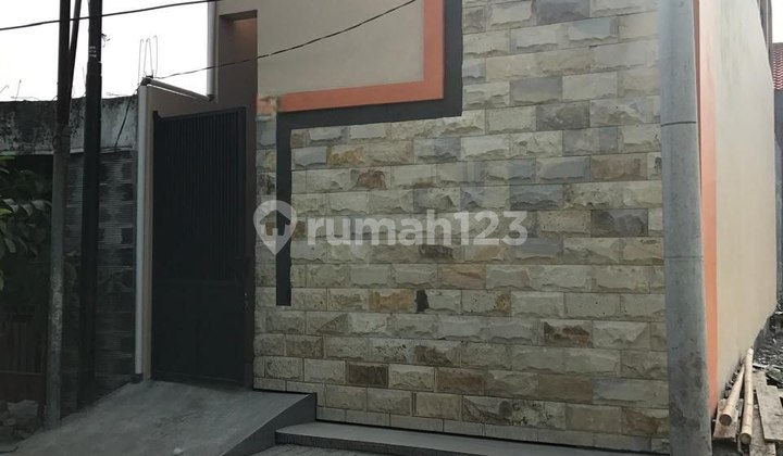 Active Boarding House in Keputih Tegal Timur, East Surabaya, Strategic Location