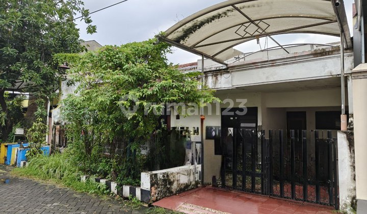 Rumah Rungkut Menanggal Harapan, Row Jalan 2 Mobil
