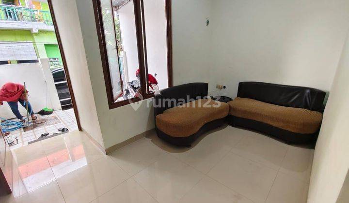 Rumah Perumahan Putra Bangsa Medokan Ayu Rungkut, Furnished 2