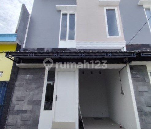 Rumah Baru Minimalis 2 Lantai Medokan Ayu, Strategis Rumah Baru Minimalis 2 Lantai Medokan Ayu, Strategis