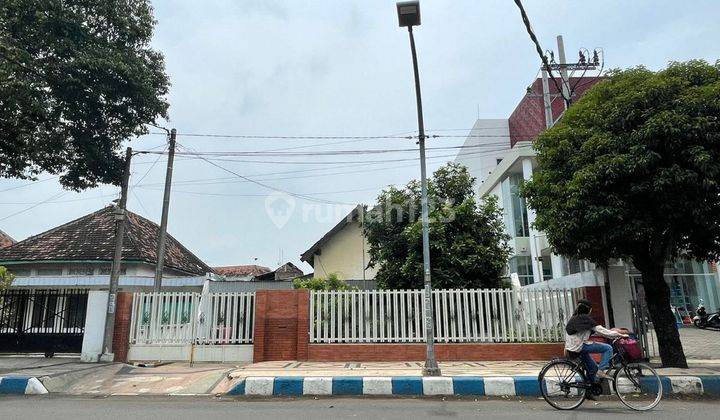 RUMAH NOL JALAN RAYA PAHLAWAN, PUSAT KOTA PASURUAN, ROW 4 MOBIL 1