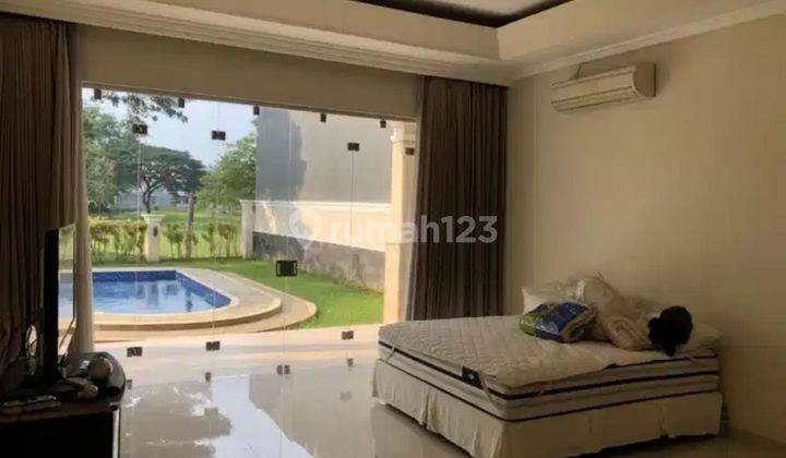 Rumah Mewah Minimalis Graha Family Golf View, Private Pool 2