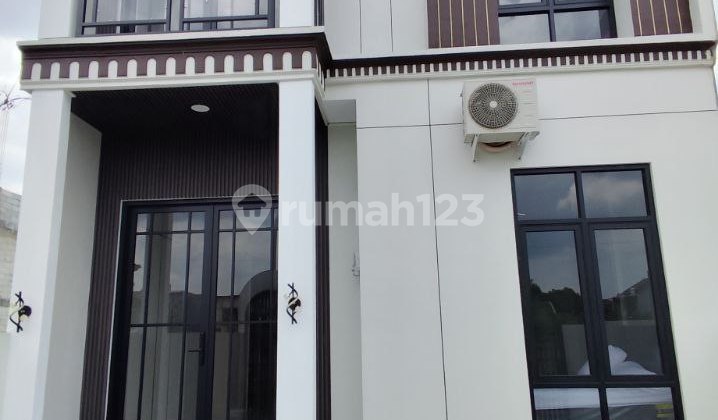 Rumah Baru 2 Lantai Medokan Ayu, Surabaya Selatan, Bonus Furnished Strategis Dekat Upn Rungkut