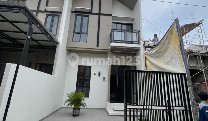Rumah Baru 2 Lantai Modern Minimalis Kedinding Lor, Row Jalan 5-6 Meter Rumah Baru 2 Lantai Modern Minimalis Kedinding Lor, Row Jalan 5-6 Meter