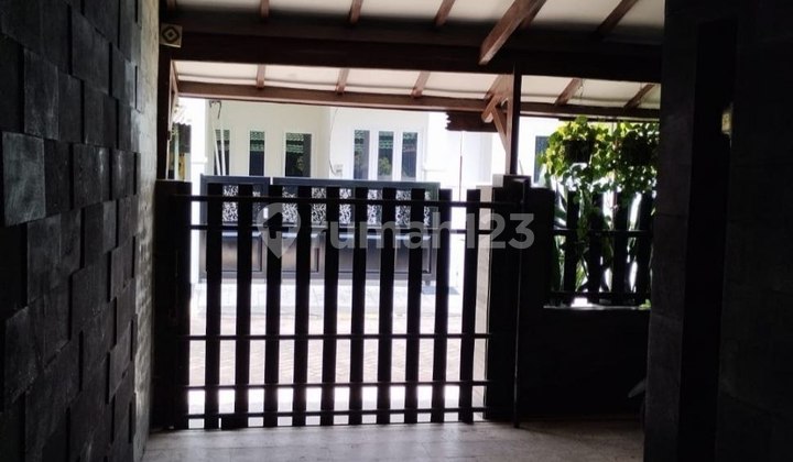 Rungkut Mapan House, South Surabaya, Semi-Furnished, Move-In Ready 2