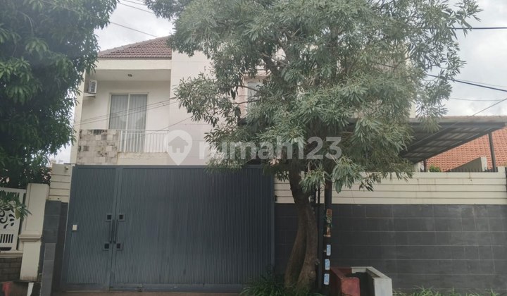 Kendangsari House, South Surabaya, Strategically Located Near Ubaya