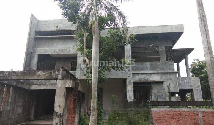 Rumah Hook Setengah Jadi Graha Famili, Surabaya Barat Nego Tipis 1