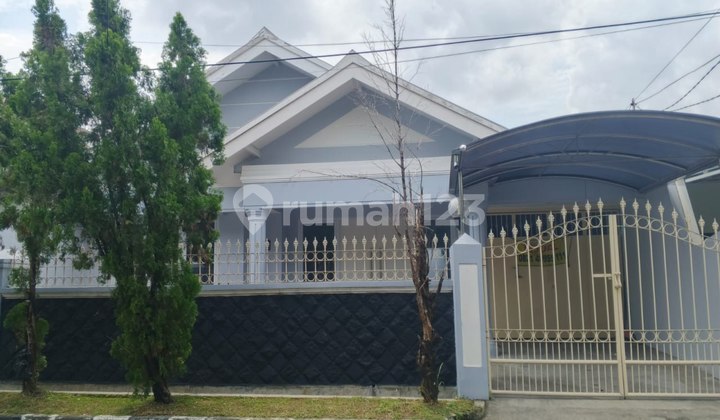 Large House in Wonorejo Permai Selatan, Newly Renovated Ready to Occupy, Spacious Floor Plan, New Flooring, Good Air Circulation & Lighting 1