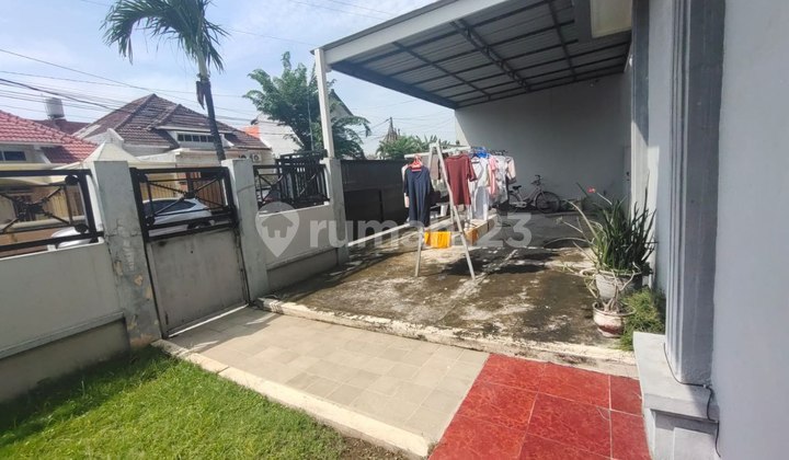 Two-Storey Hook House, Wonorejo Permai Utara (Nirwana Eksekutif), East Surabaya