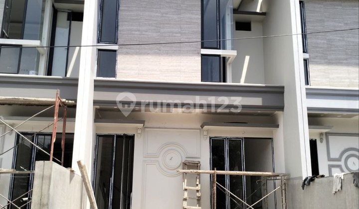 3 Units of New Baruk Houses, East Surabaya, Strategic Location 2