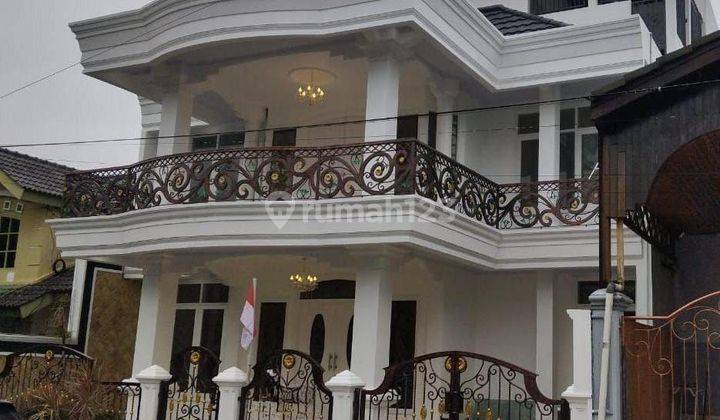 Rumah Classic Eropa Di Perum Balikpapan Baru, Kalimantan Timur 1