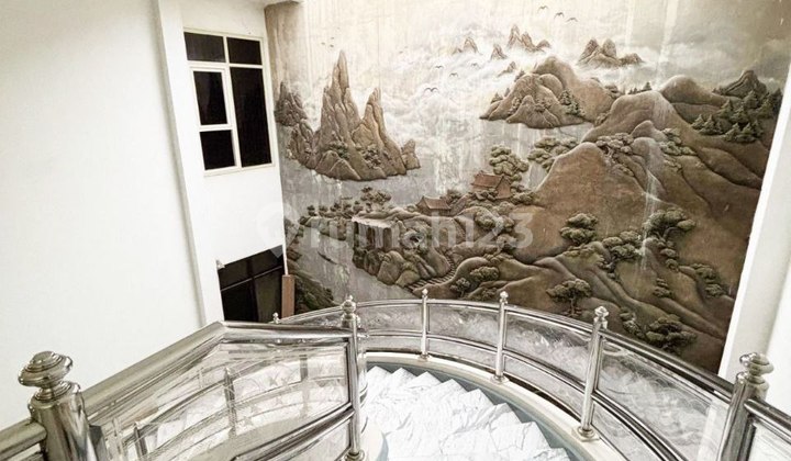 Rumah Nol Jalan Raya Dharmahusada Indah,Full Marmer, Strategis Cocok untuk Rumah Tinggal, Kantor, Usaha Resto, Dll 2