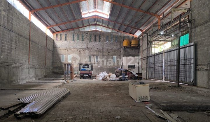 Gudang Driyorejo, Gresik, Strategis Dekat Pintu Tol Driyorejo