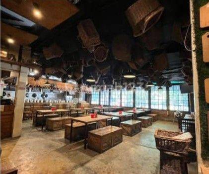 Cafe Resto Siap Pakai Sayap Riau Bandung 1