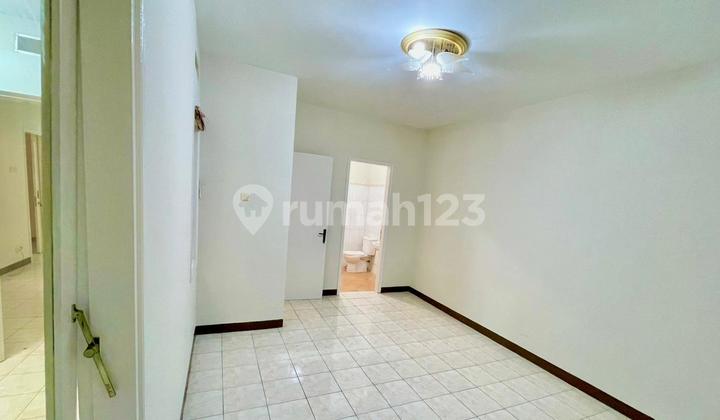 Turun Harga Rumah Siap Pakai Kota Baru Parahyangan Bandung 2