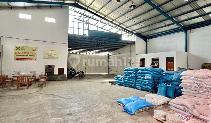 Warehouse and Office Near Kopo Toll Access, Bandung