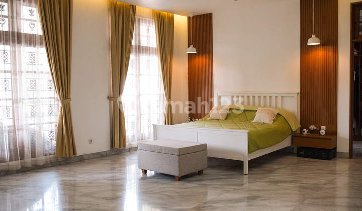 Rumah Luxury Siap Huni Jakarta Selatan
