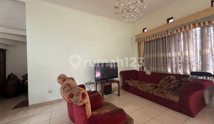 Negotiable Until Deal, Well-Maintained House Ready to Occupy in Batununggal, Bandung 2