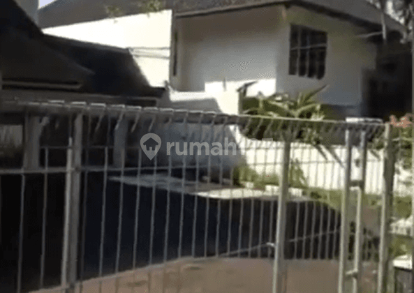 Rumah Dengan Halaman Yang Luas Mainroad Sayap Dago Bandung 1