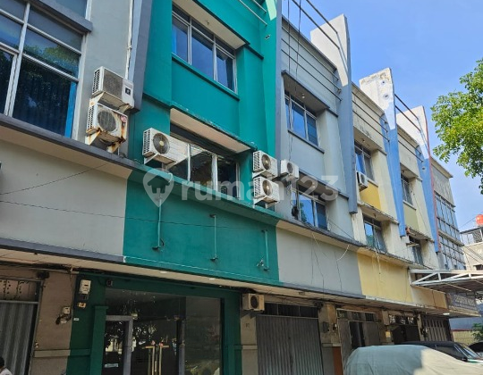 Ruko 4 Lantai Siap Pakai Abdurahman Saleh 1