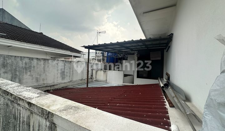 Sell Fast! Well-Maintained 2-Story House in Pasteur, Bandung 2