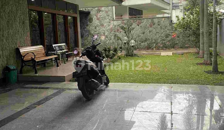 Rumah Mewah Terawat Adem Sayap Dago Bandung 2
