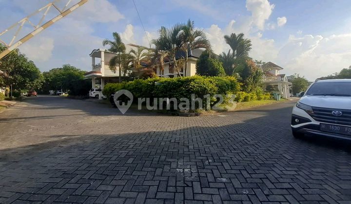 Rumah Graha Estetika Dekat Undip Tembalang Rumah Graha Estetika Dekat Undip Tembalang