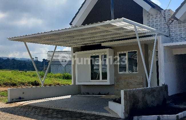 Villa Puncak Karangploso,kota Malang Dan Gunung Arjuna (icn)