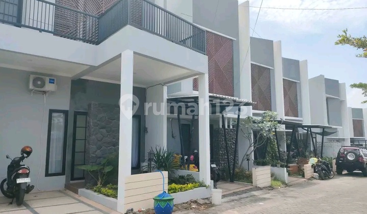 Rukos Premium Behind Umm 3 Malang