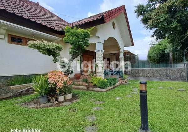 Rumah Clasik di Jalan Welirang Kota Malang Rumah Clasik di Jalan Welirang Kota Malang