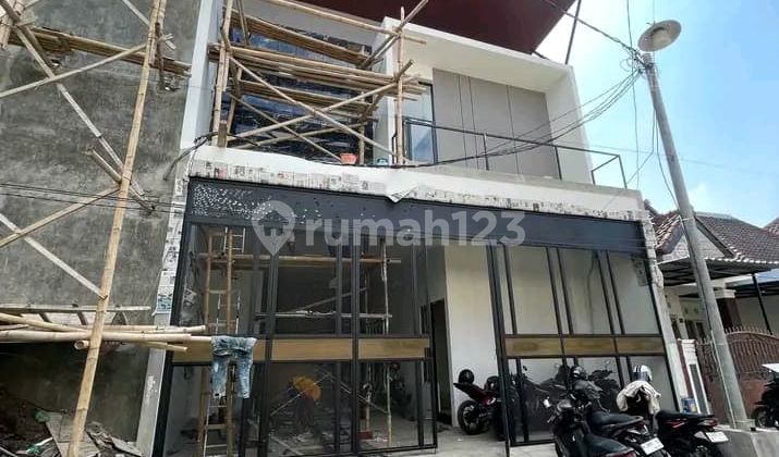 Exclusive Villas in the Soekarno Hatta Area, Malang City 2