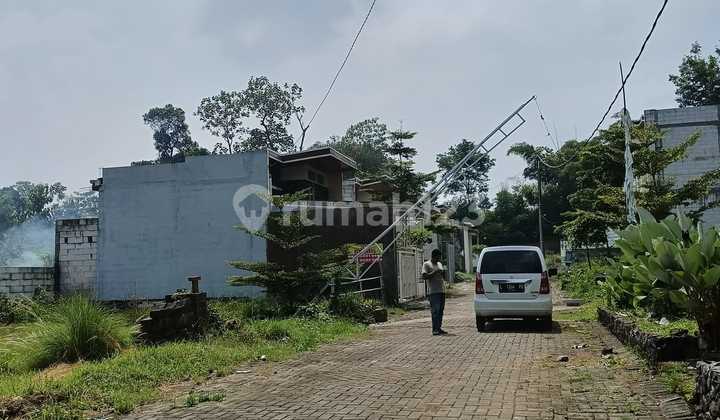 Plot in Cemoro Kandang Housing Estate Plot in Cemoro Kandang Housing Estate