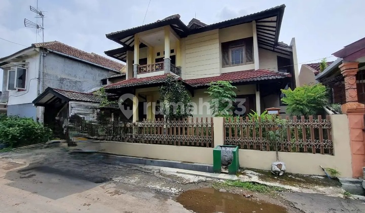 Dijual Rumah Hitung Tanah Lokasi Jalan Azalea Dekat Sehat. Dijual Rumah Hitung Tanah Lokasi Jalan Azalea Dekat Sehat.