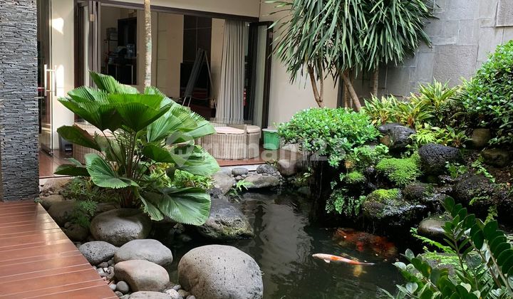 Luxury House on Jalan Semi Furnished Suhat, Malang City 2