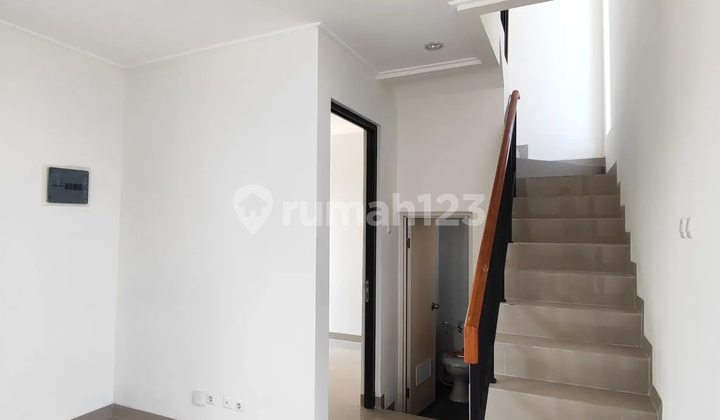 Disewa Cepat Rumah 2 Lantai Cluster Elora Tera Damai Bekasi 2