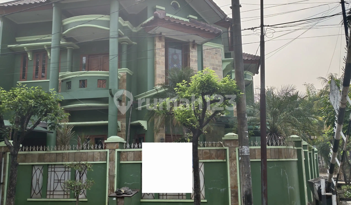 Dijual Rumah Mewah Luas & Nyaman Cocok untuk Keluarga Besar