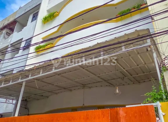 Kost Wimala Suits Co - Living (32 kamar)