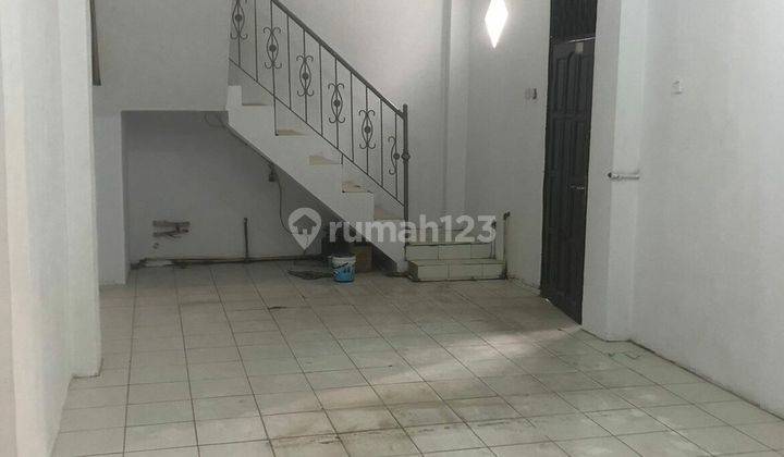 Disewa Ruko Murah 2.5 Lantai Posisi Hook di Jalan Utama Bisa Untuk Usaha Dan Tempat Tinggal di Pondok Ungu Permai Bekasi 7