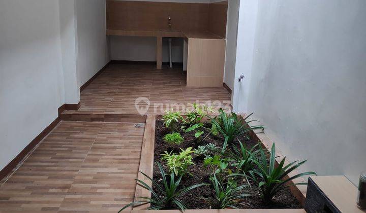 Jual Bu, Rumah Huk Di Lokasi Strategis, 10 Menit Ke Summarecon Bekasi 2