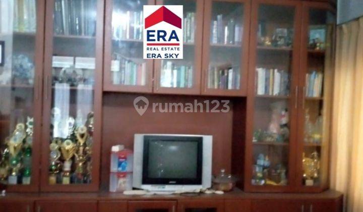 Rumah Semi Furnished 2 Lantai Bebas Banjir Kamar Tidur 4 di Pondok Gede Bekasi 2