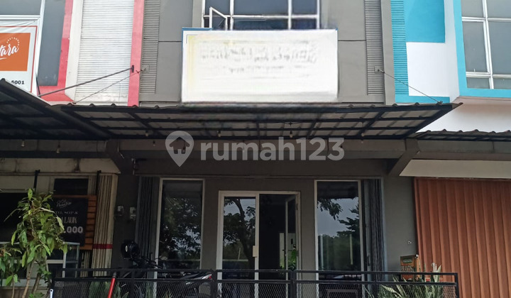 For sale, neat 2-story shop house ready to use at Metland Transyogi shop house, Cileungsi For sale, neat 2-story shop house ready to use at Metland Transyogi shop house, Cileungsi