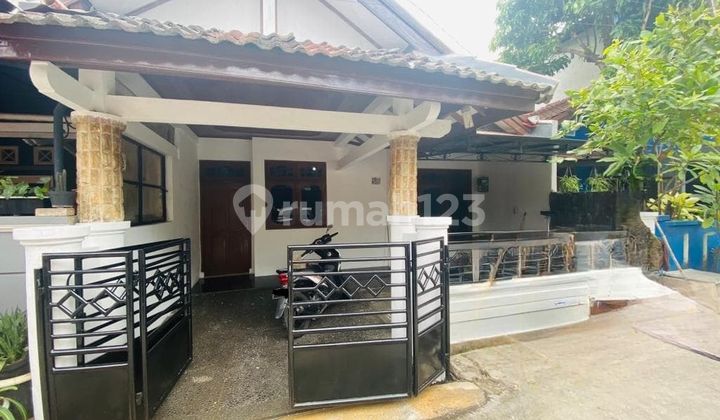 Dijual cepat dengan harga murah dibawah pasaran rumah siap huni 2 lantai di perumahan BJI bekasi Timur